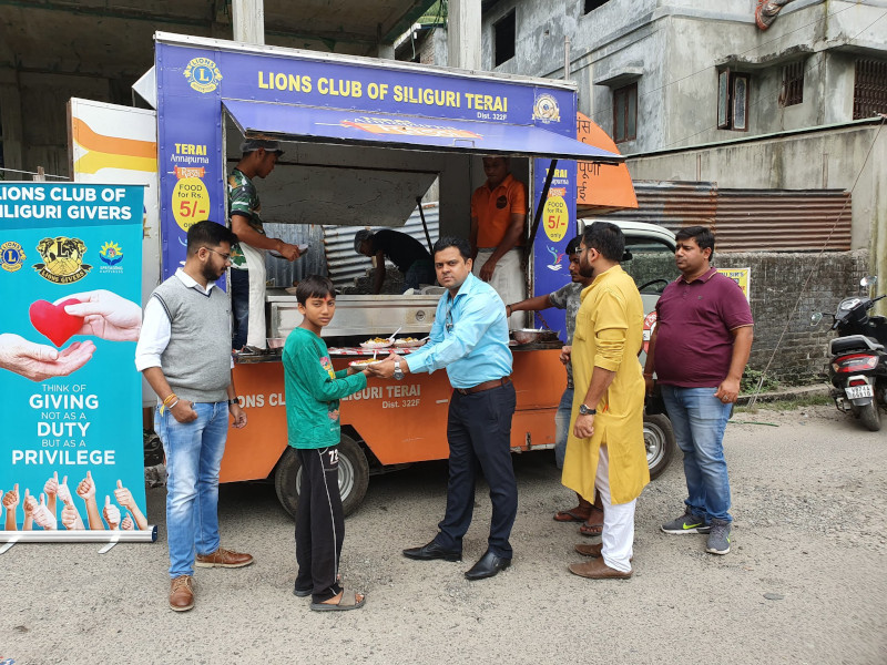Food Distribution By Lions Club of Siliguri Givers